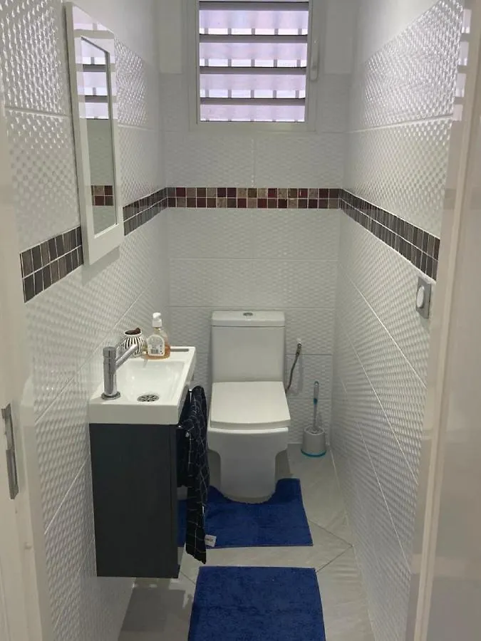 Villa Santamonica Les Abymes Vakantiehuis