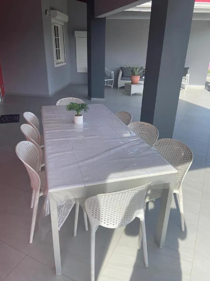 Villa Santamonica Les Abymes 0*,  Guadeloupe